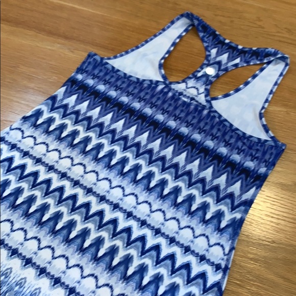 90Degree by Reflex Waterfall Blue Royal TANK TOP L - Picture 6 of 7